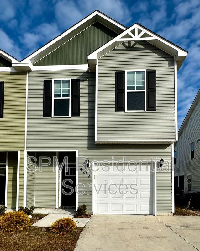 Holly Ridge Townhome: 407 Vandemere Court