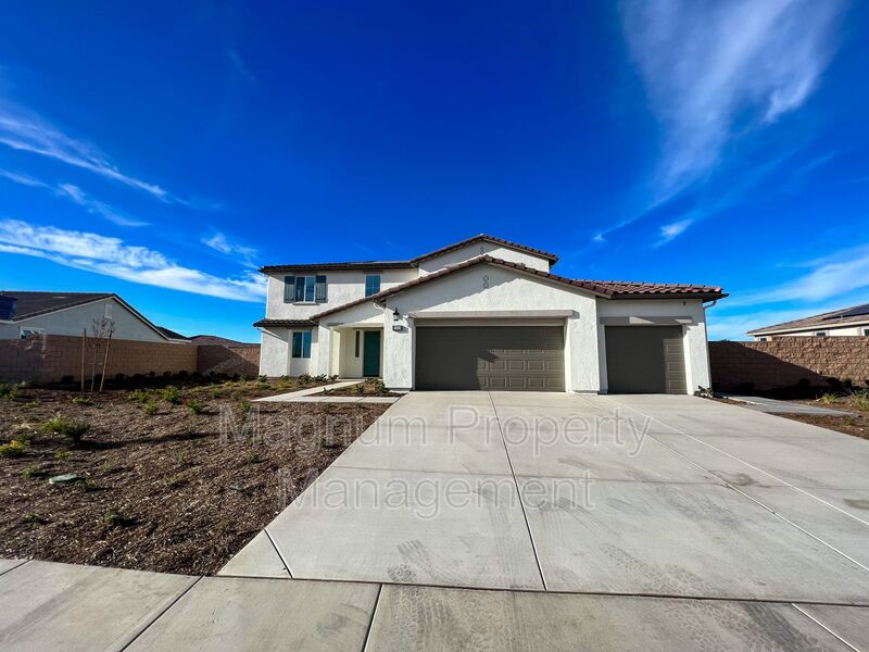 Winchester House: 31310 Reserve Dr