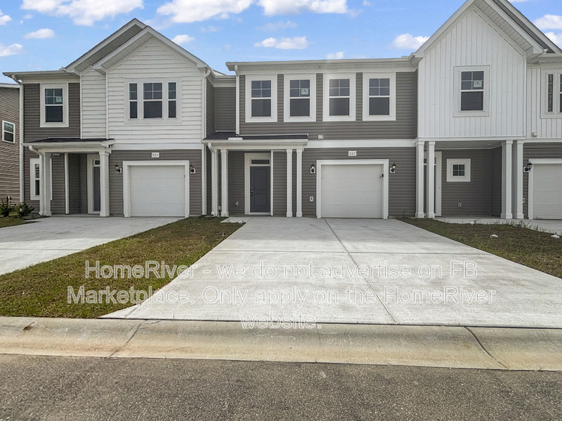 Little River House: 347 Sandridgebury Dr