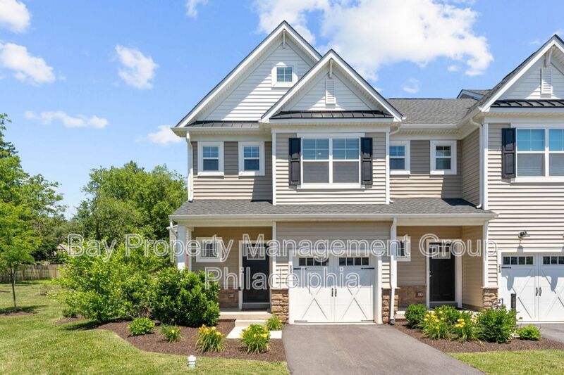 Norristown House: 230 Honey Ln