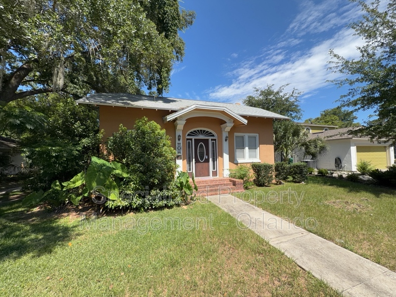 Winter Garden House: 314 S Boyd St
