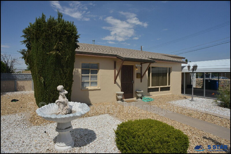El Paso House: 6106 Tejas Drive