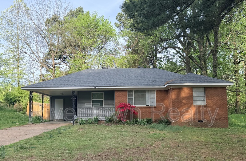 Memphis House: 3535 Debby Dr