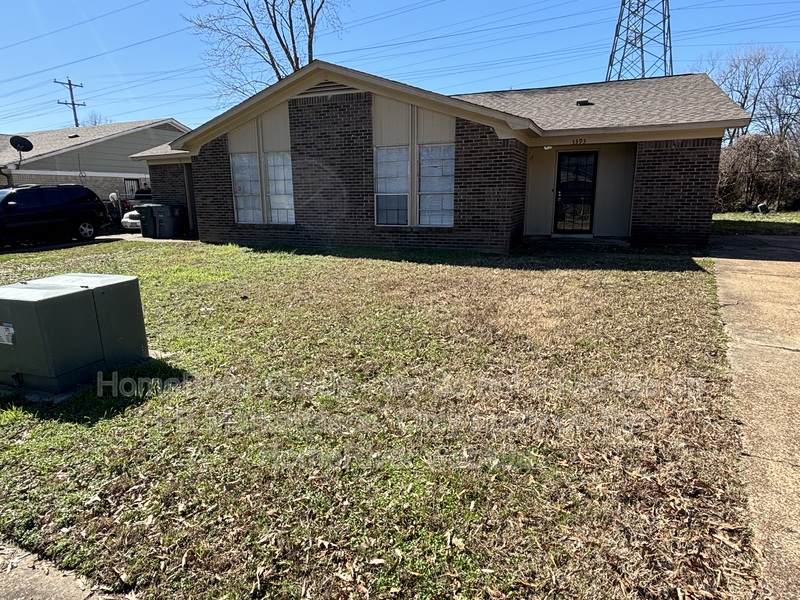 Memphis Townhome: 3393 Barbwood Dr