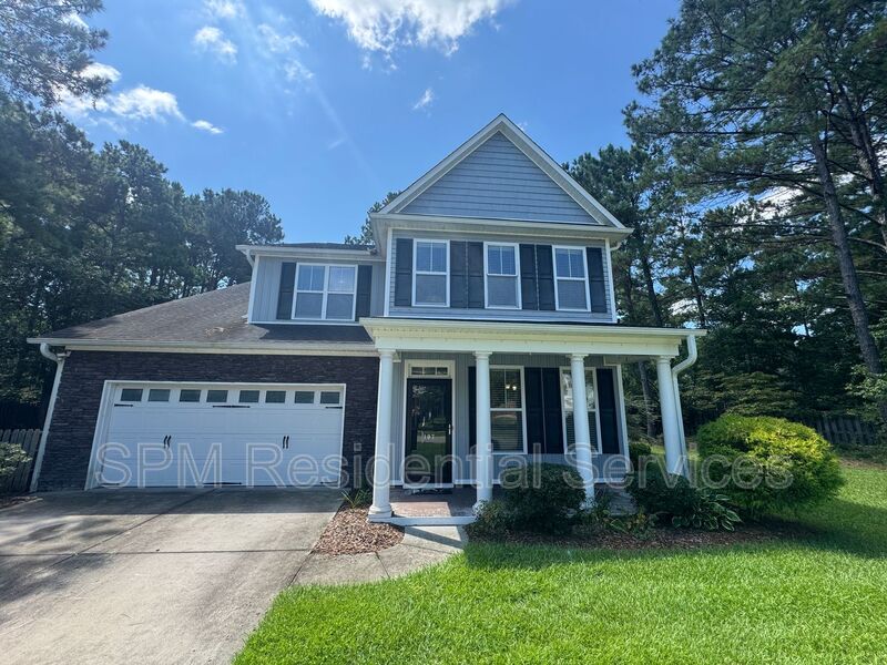 Hampstead House: 107 Roughleaf Trl