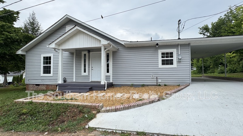 Athens House: 112 Douglas Street