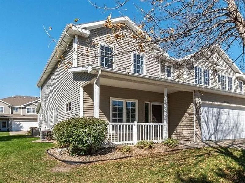 Ankeny Townhome: 2204 NW Ashton Ln