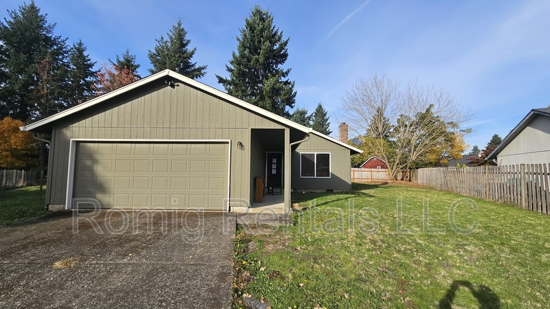 Vancouver House: 6822 Northeast 93rd Court