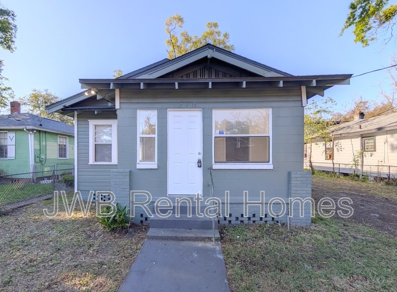 Jacksonville House: 1316 W 31st St