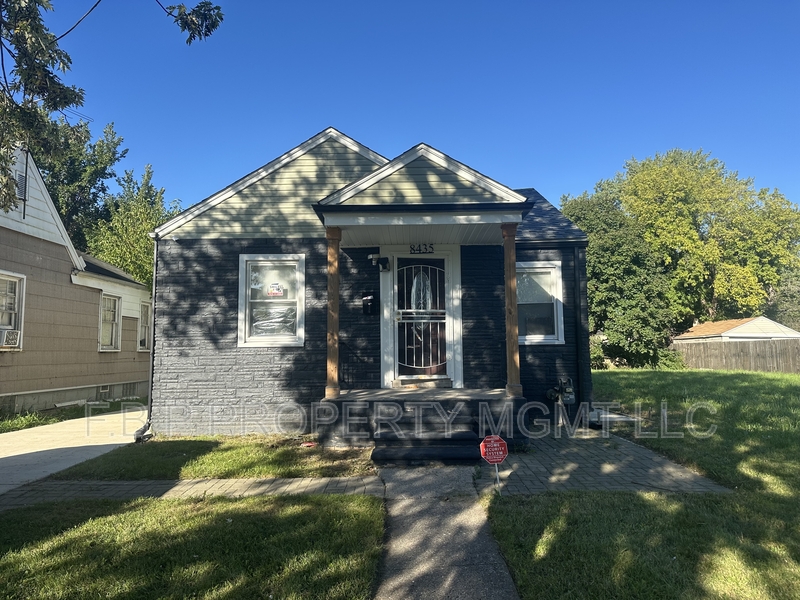 Detroit House: 8435 Westwood St
