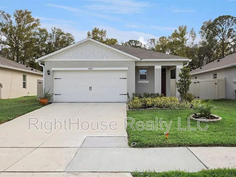 Sanford House: 3783 Alder Bark Lane