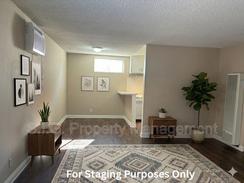 La Crescenta Condo: 3104 Montrose Ave