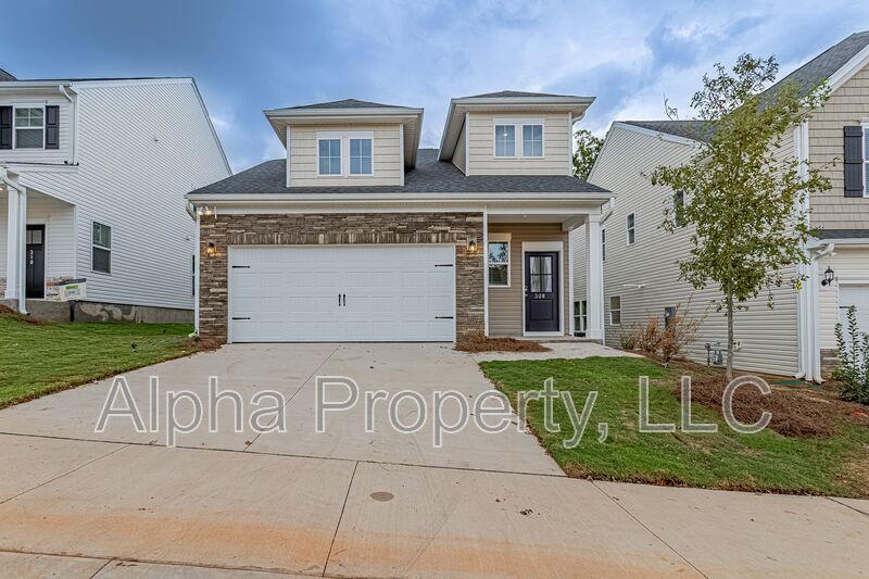 Greenville House: 308 Poinsett Bridge Way