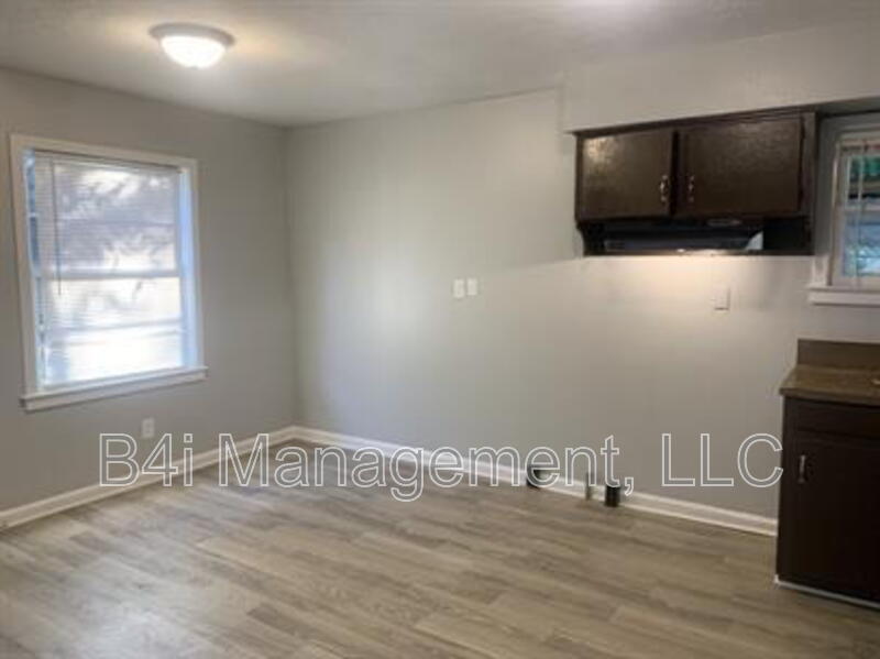 Columbus House: 1045 Enoch Drive