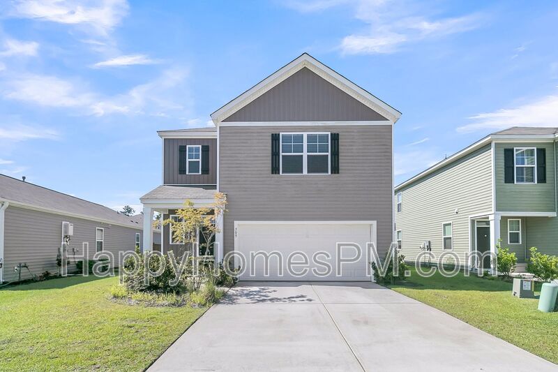Summerville House: 509 Red Twig Rd