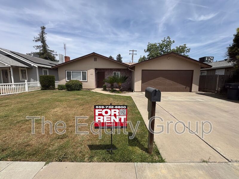 Tulare House: 300 North Lane Street