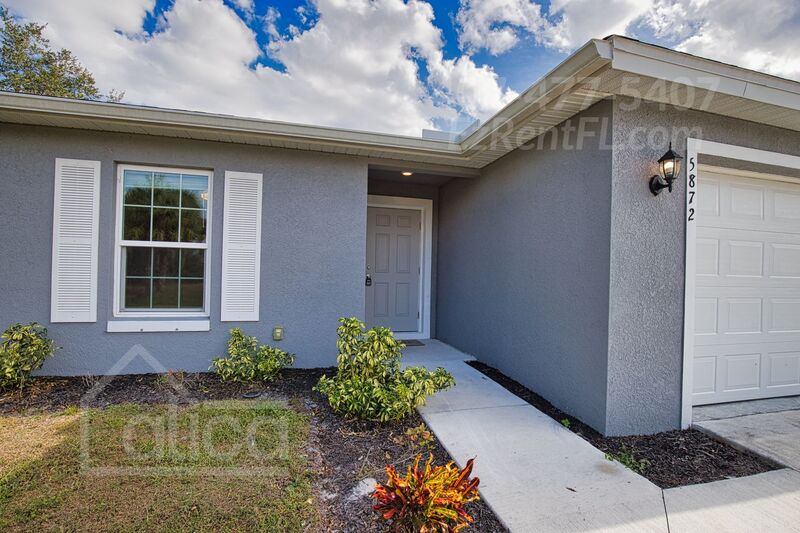 North Port House: 5872 Abdella Ln