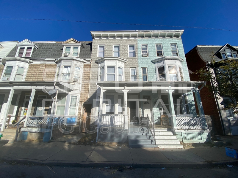 York House: 709 West Princess Street