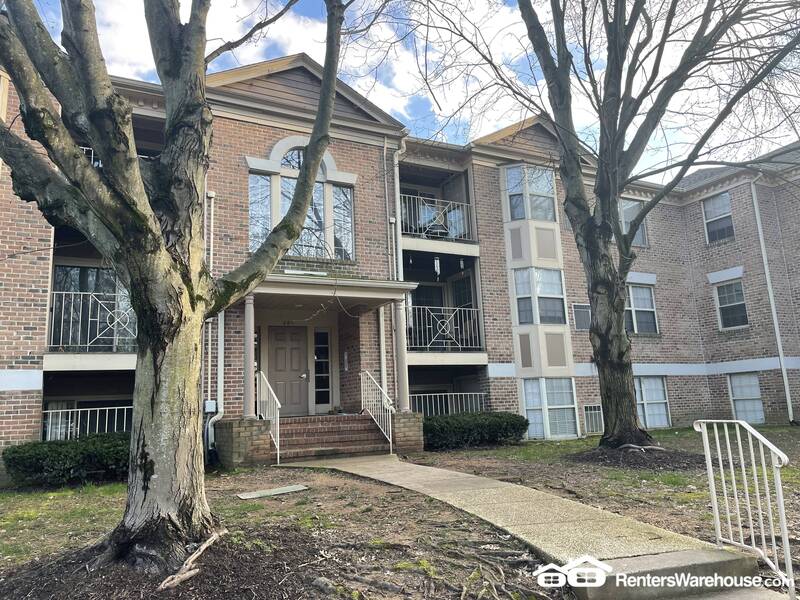 Request a Viewing for 201 Star Pointe Court, Unit 2B Tenant Turner