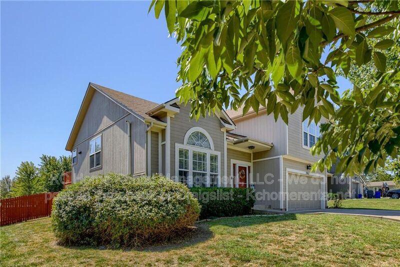 Olathe House: 20621 W. 125th Ct.