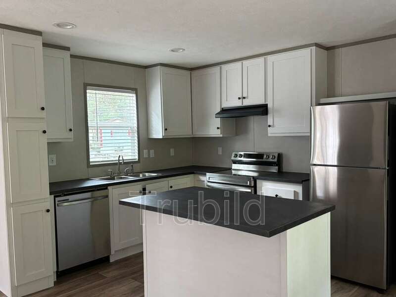 Battleboro House: 4308 Sloop Ct