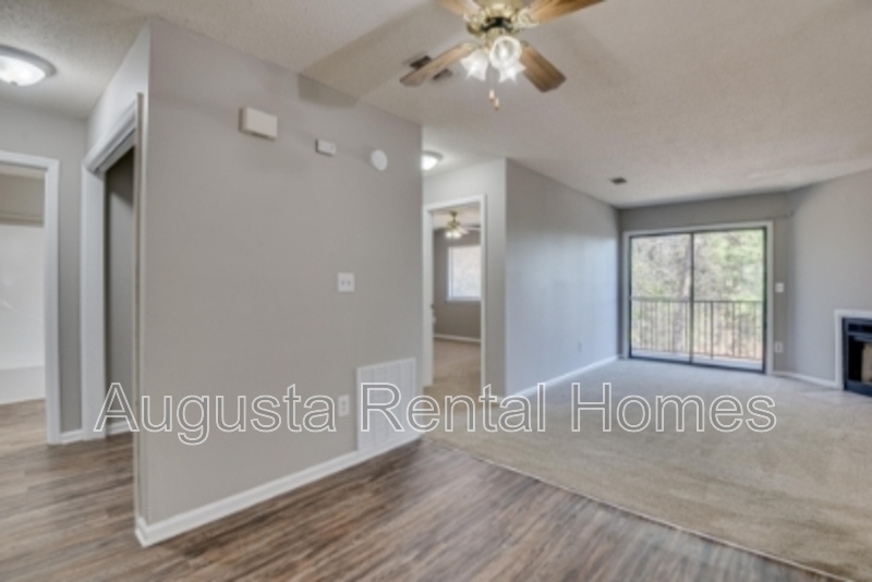 Augusta Condo: 2449C Jennings Road