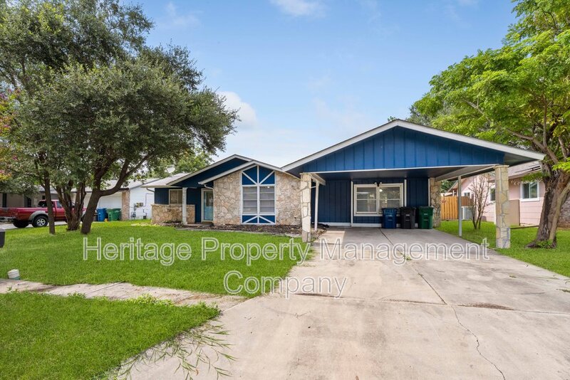 San Antonio House: 7422 Stonehouse Drive