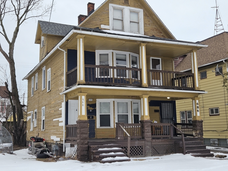 Cleveland Condo: 686 East 118th Street - 2