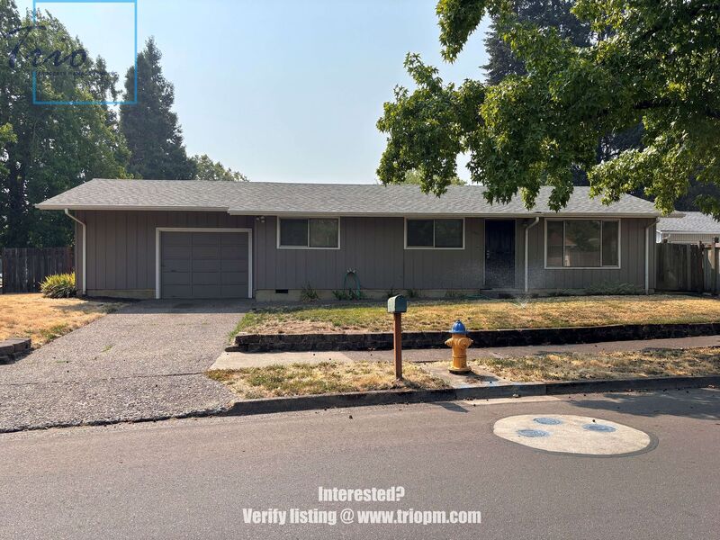 Eugene House: 1010 Satre St