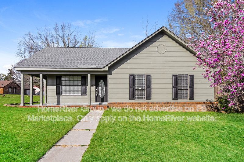 Memphis House: 5067 Cherry Bark Cv