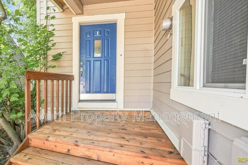 Beaverton Condo: 3978 SW Pinewood Way - 3978