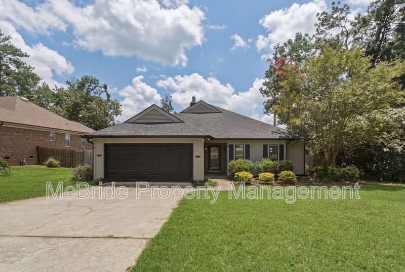 Evans House: 342 Village Square Drive