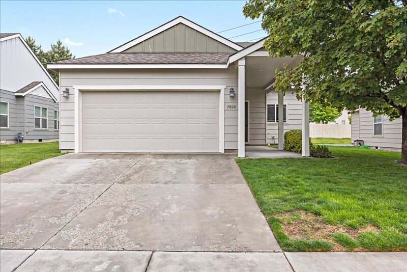 Kennewick House: 7808 W 5th Avenue