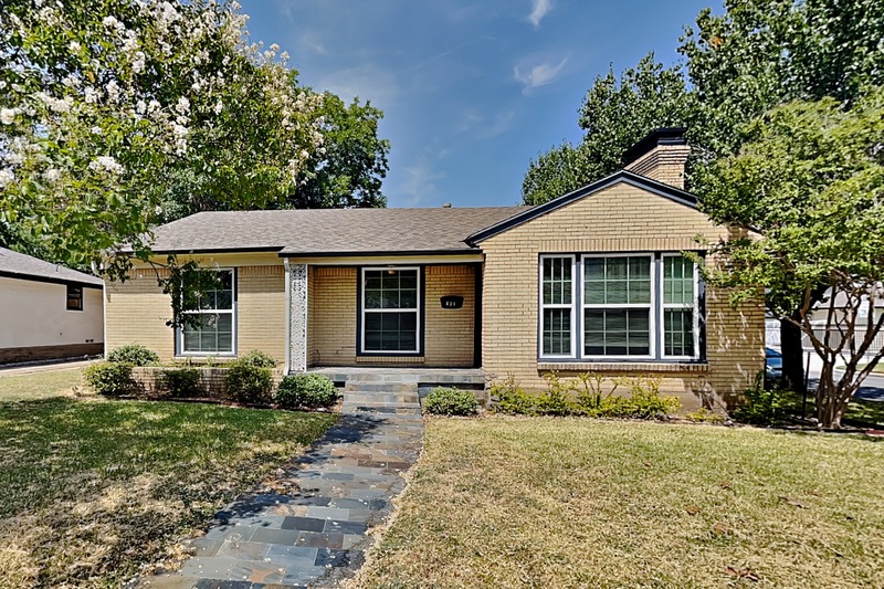 Dallas House: 4345 Skillman St