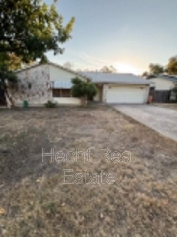 Austin House: 4001 Hawkshead Drive