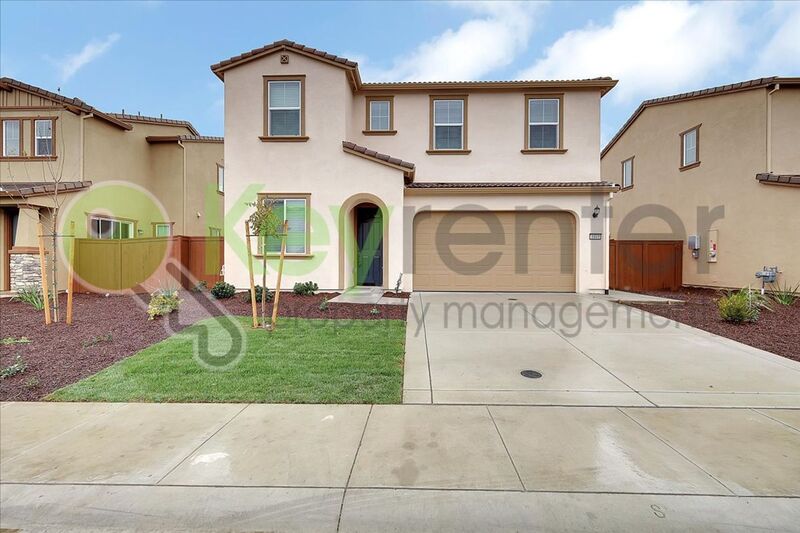 Roseville House: 1049 Caraballo Drive