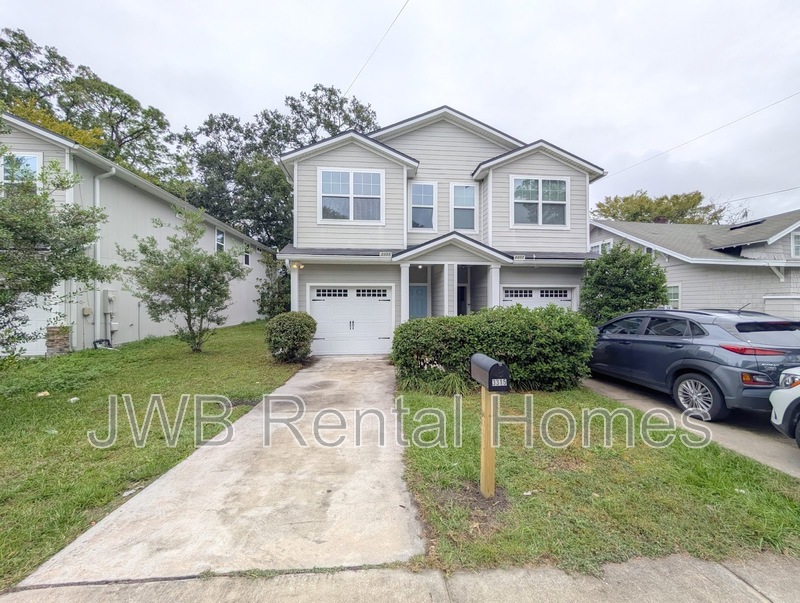 Jacksonville Townhome: 3315 Post St