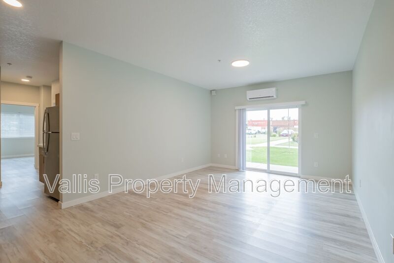 Molalla Condo: 13001 S Crompton Lane