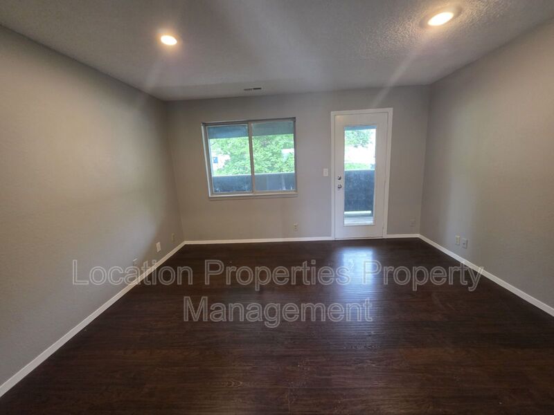 505 Colorado Street #8 - 505 #8, Lawrence, Kansas rental photo 5 of 7