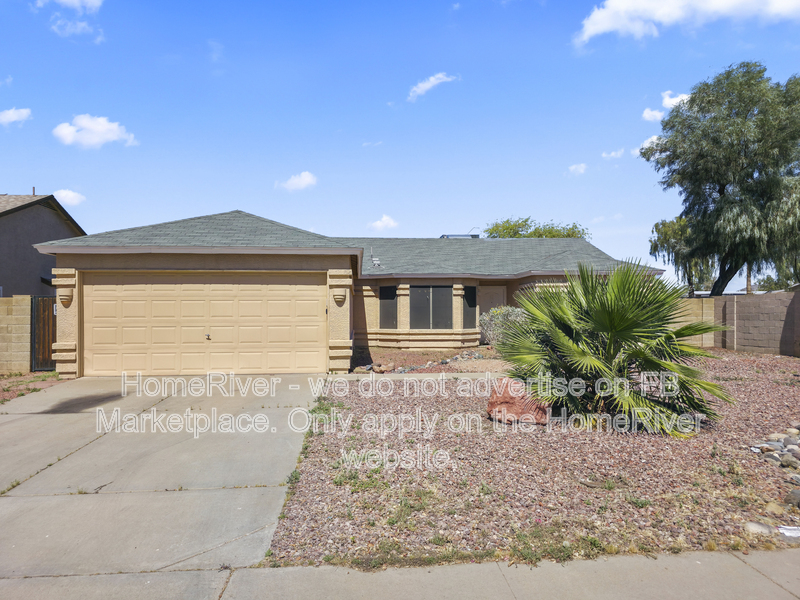 Phoenix House: 2 W Michelle Dr