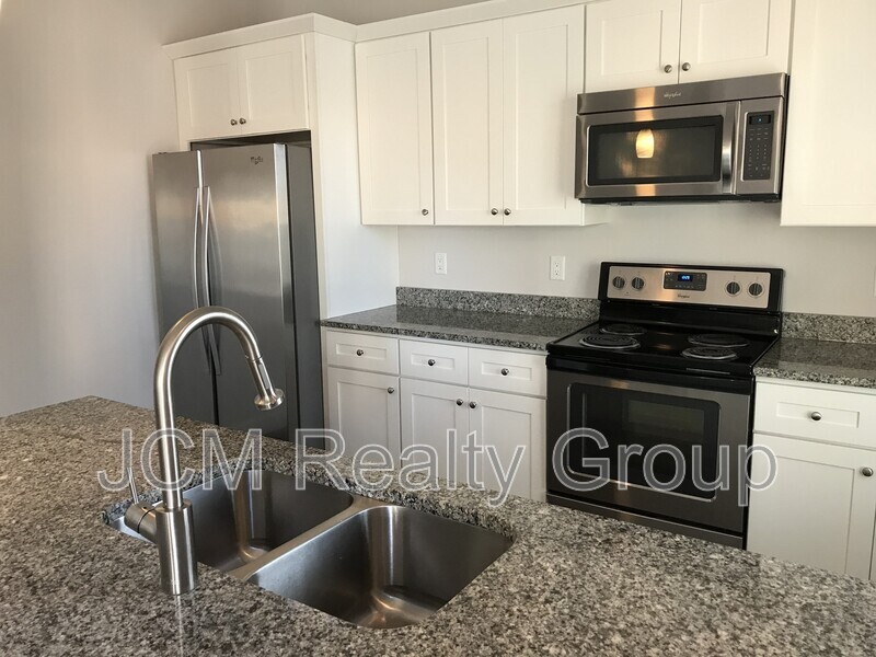 Quincy Condo: 10 Merrymount Rd