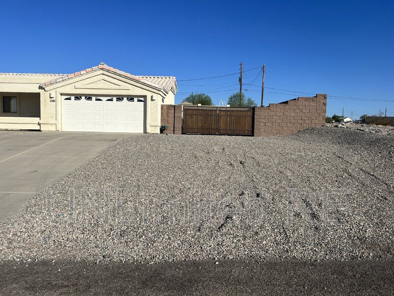 Lake Havasu City House: 2290 Interlake Drive