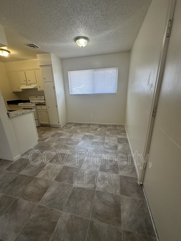 Las Vegas Condo: 2600 E. Mesquite Ave.