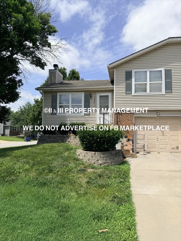 Olathe House: 13864 S Alden Ct