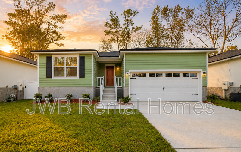 Jacksonville House: 5447 Wabash Blvd