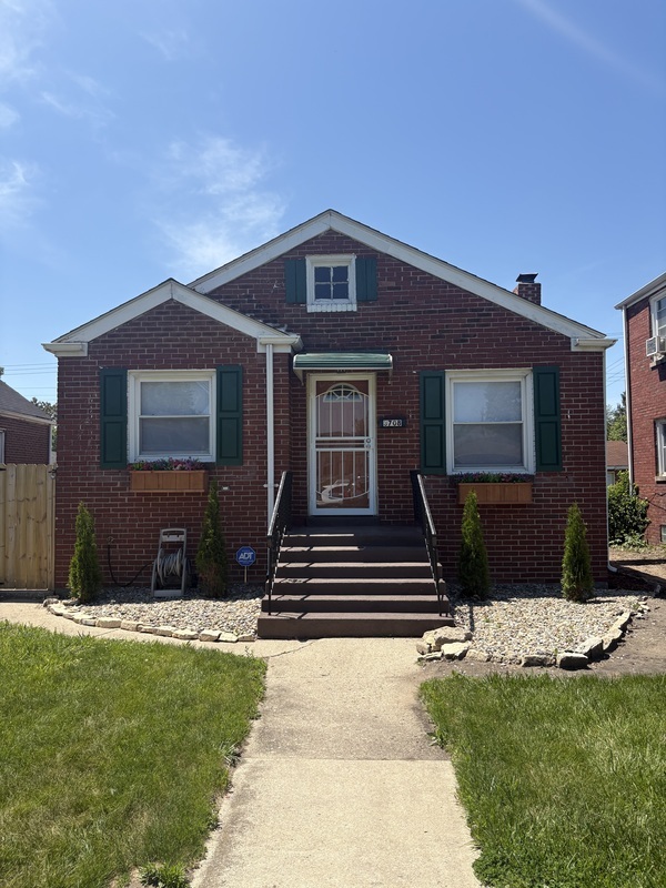 Gary House: 3708 Harrison St