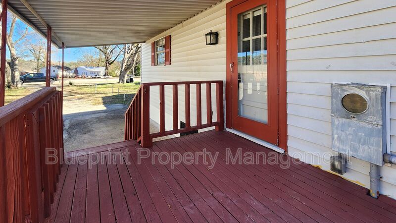 Birmingham House: 1033 Minor Drive