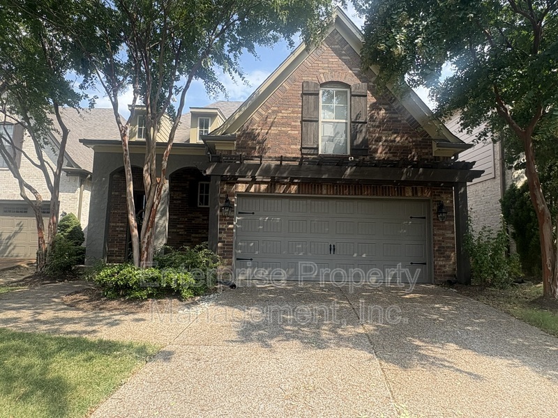 Primary photo of 886 Winter Leaf Dr, Cordova, TN 38018