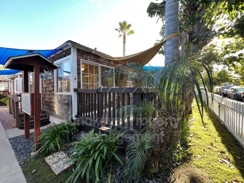 San Diego Condo: 5042 Muir Ave