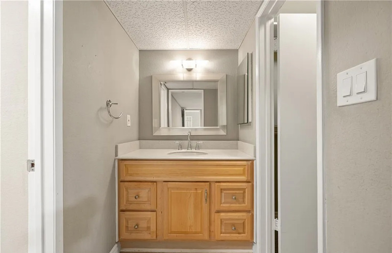 Pasadena Condo: 277 Pleasant St